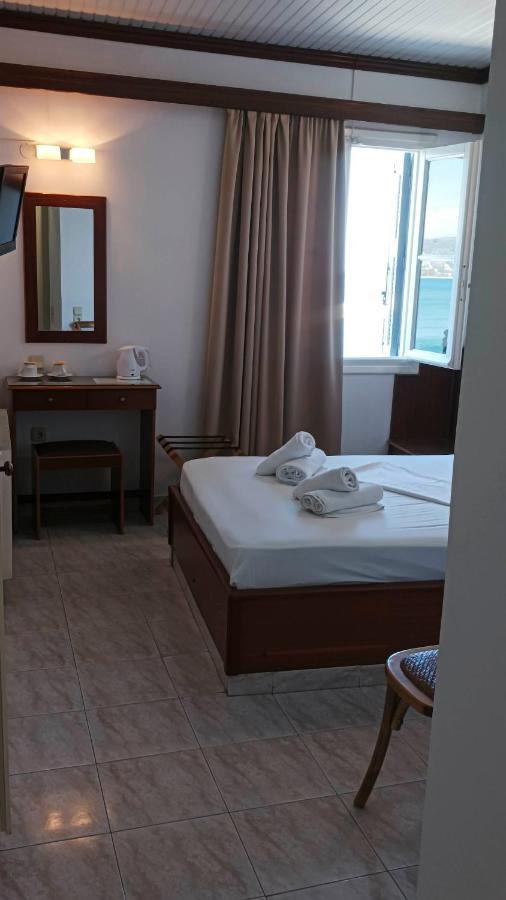 Leonidas Hotel Gythio Esterno foto