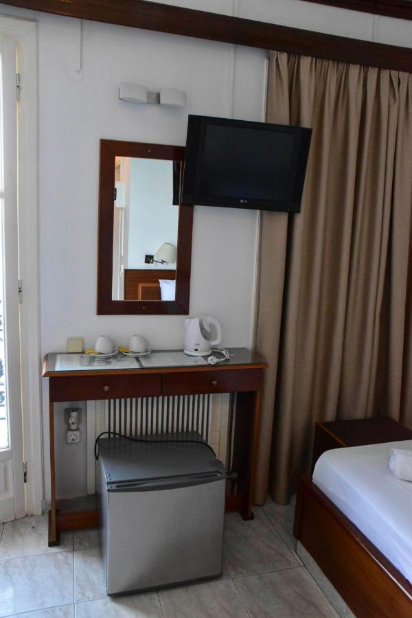 Leonidas Hotel Gythio Esterno foto